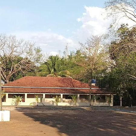 Hotel E Pousada 3 Irmaos Coxim المظهر الخارجي الصورة